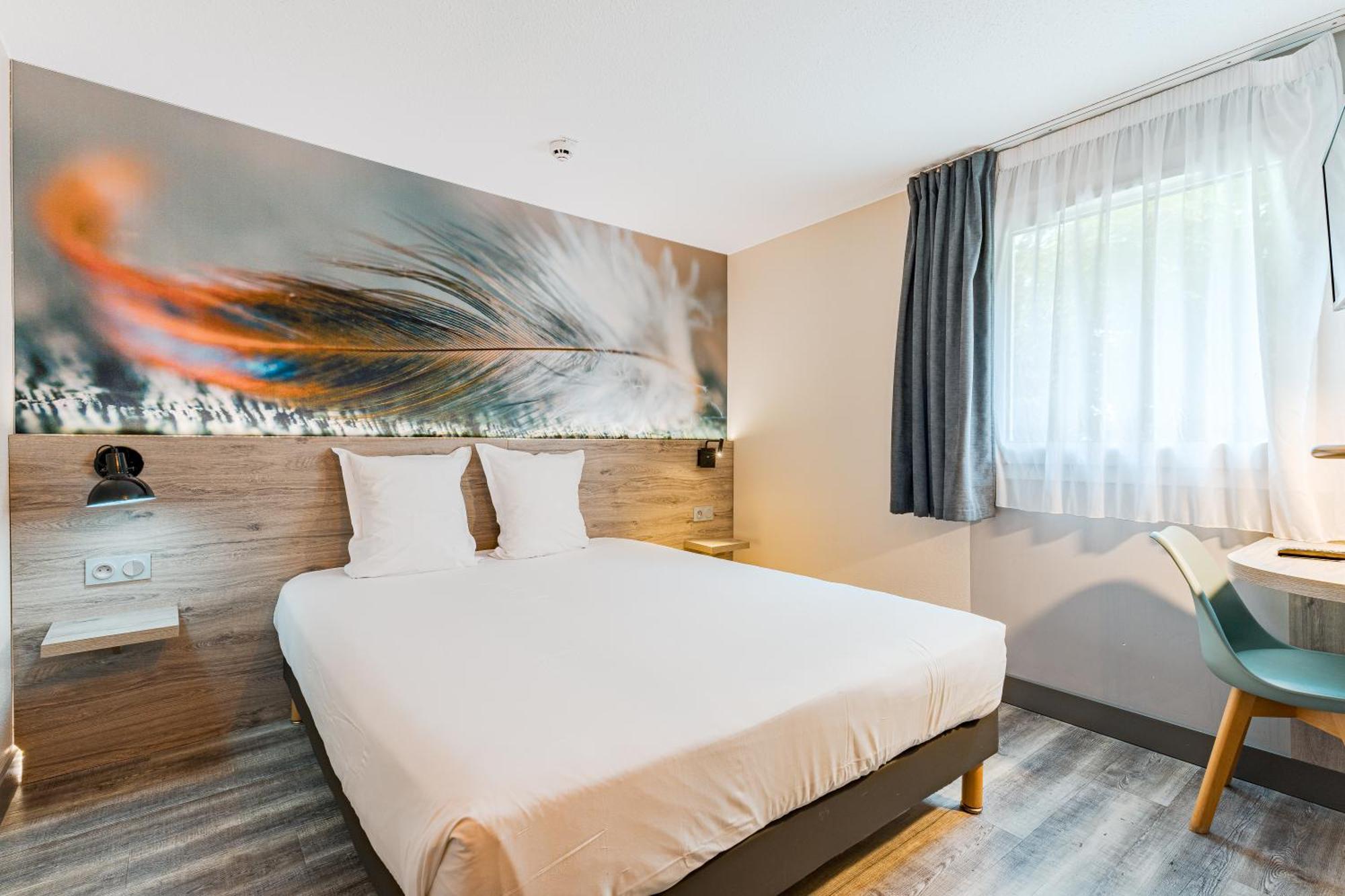 Kyriad Direct Tours Sud - Chambray Les Tours Ngoại thất bức ảnh