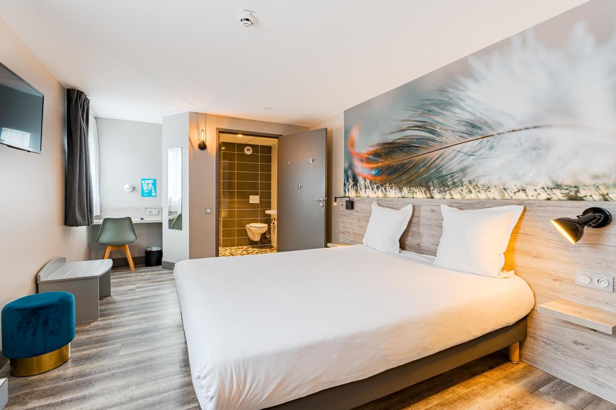 Kyriad Direct Tours Sud - Chambray Les Tours Ngoại thất bức ảnh