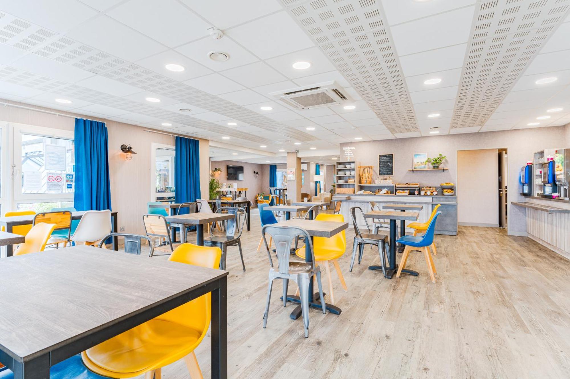 Kyriad Direct Tours Sud - Chambray Les Tours Ngoại thất bức ảnh